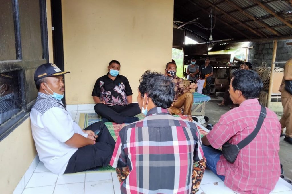 Ketua DPRD Karangasem Semangati Keluarga Pemancing Yang Hilang di Perairan Mimba