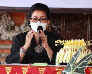 Pakem Kian Kabur, Ny. Putri Koster Gencarkan Sosialisasi dan Pelatihan Etika Payas Bali