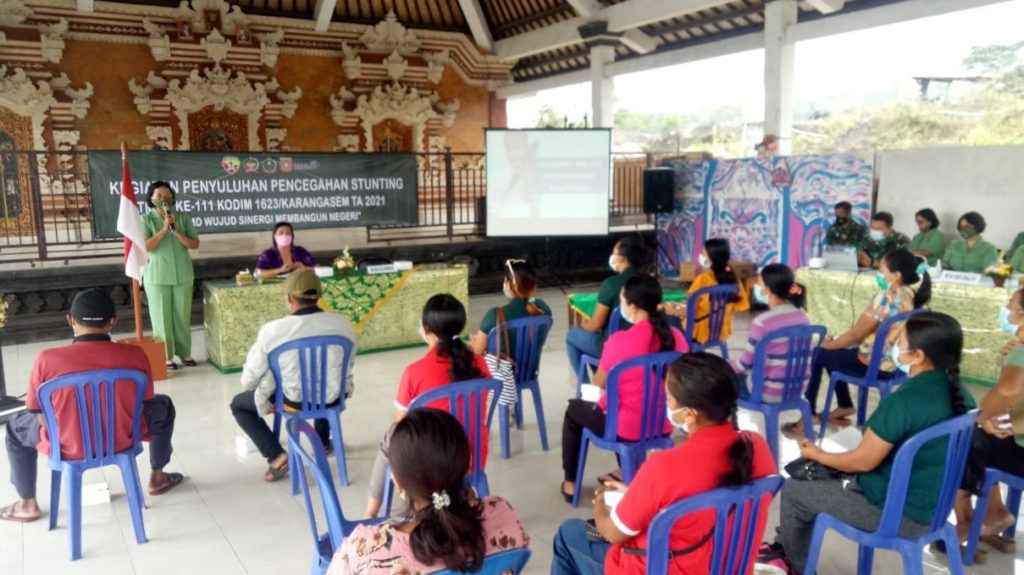 Wujudkan Generasi Cerdas dan Sehat, Satgas TMMD-111 Kodim 1623/Karangasem Gelar Sosialisasi Posyandu dan Penanggulangan Stunting