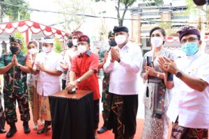 Gubernur Bali, Wayan Koster Resmikan Pasar Seni Sukawati Blok C
