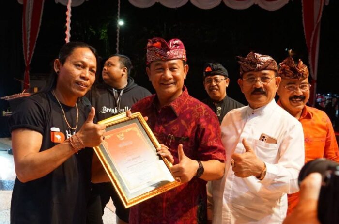 pameran-umkm-di-karangasem-catatkan-transaksi-rp809-juta-lebih