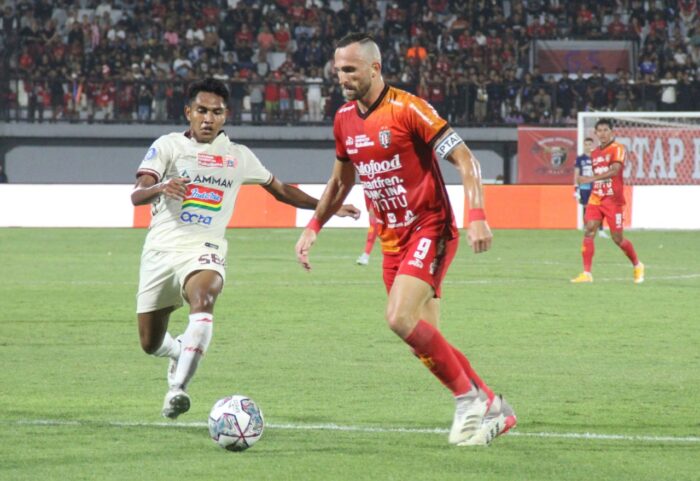 bali-united-tak-remehkan-dewa-united