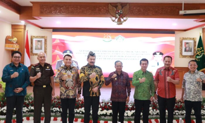 jaksa-agung-dukung-gubernur-bali-bangun-pusat-kebudayaan-bali