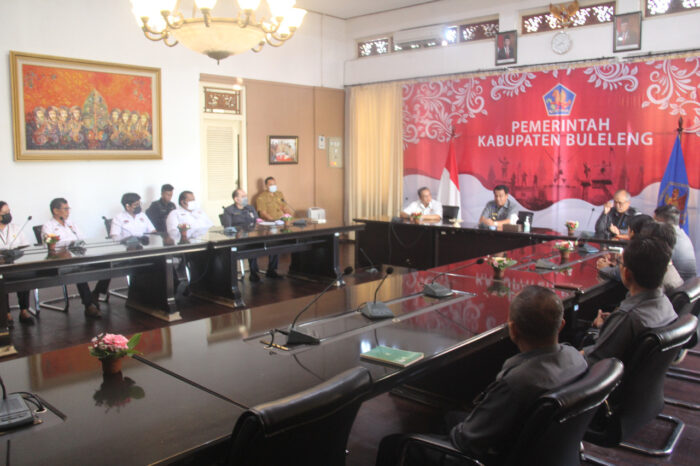 pemkab-buleleng-kpu-dan-bawaslu-berkomitmen-sukseskan-pemilu-2024