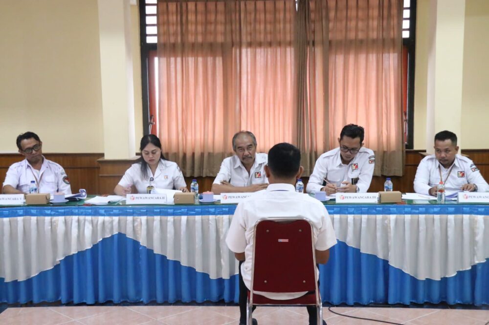 saring-calon-panwaslu-kecamatan-yang-lolos-cat-bawaslu-buleleng-adakan-tes-wawancara