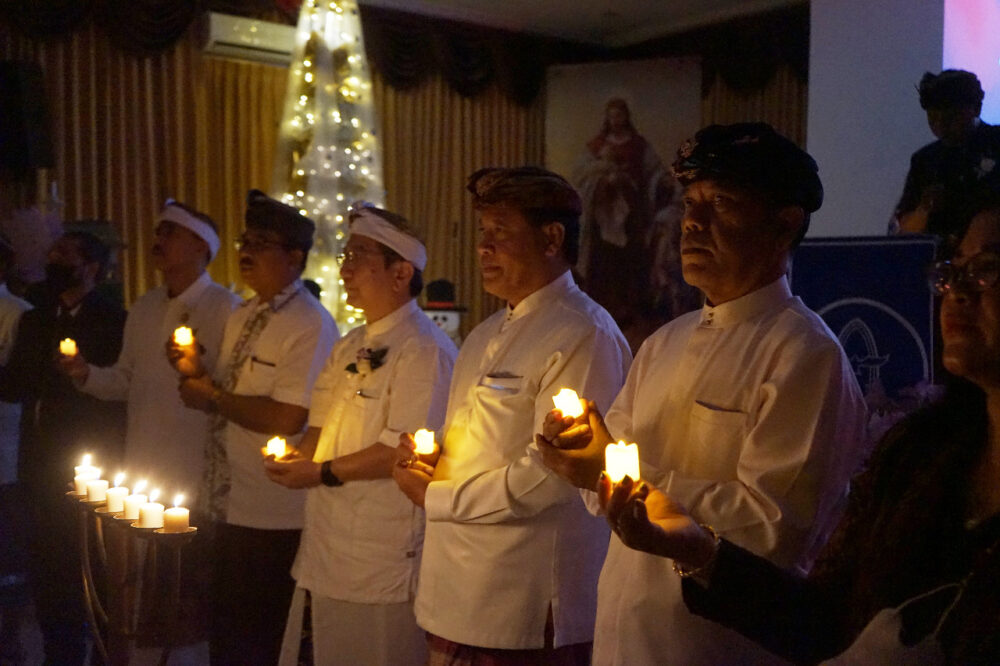 sekda-alit-wiradana-hadiri-perayaan-natal-bersama-mpuk-kota-denpasar
