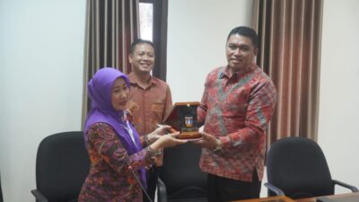 Tingkatkan Kemitraan dengan Media, DPRD Karangasem Studi Banding ke DPRD Yogyakarta