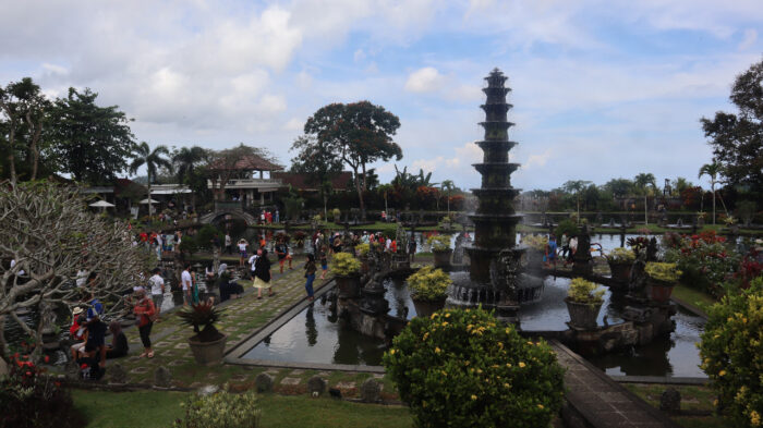 kunjungan-wisatawan-ke-karangasem-mendekati-100-ribu-orang