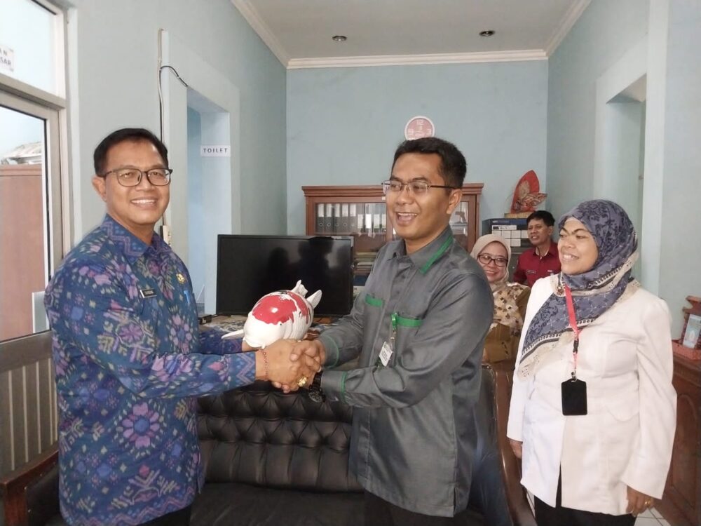dinas-perikanan-badung-kunjungi-sukabumi-pelajari-budidaya-dan-pemasaran-ikan-koi