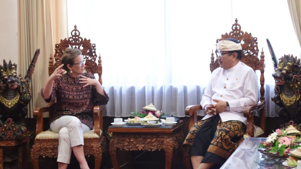 terima-kunjungan-kehormatan-dubes-polandia-wagub-cok-ace-apresiasi-pembangunan-mini-indonesia-park-gandeng-isi-denpasar