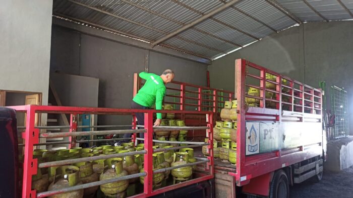diskoperindag-karangasem-sikapi-kelangkaan-gas-elpiji-3-kg