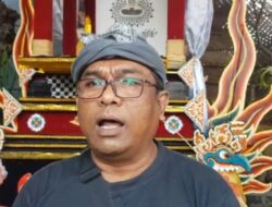 Karya Pitra Yadnya Ngaben Masal Banjar Adat Sangging, Menampilkan Ornamen Bade Ciri Khas Lukisan Wayang Kamasan