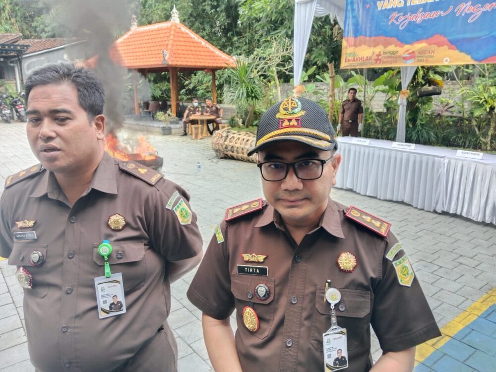 kejari-karangasem-panggil-10-bumdes-bermasalah