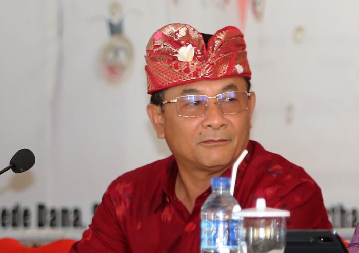 bupati-gede-dana-pastikan-sa-oknum-guru-cabul-dapat-kena-sanksi-berat
