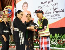 Kegiatan Tresna lan Punia Paiketan Krama Istri (PAKIS) Bali di Kabupaten Badung