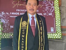 Kepala DPMPTSP Badung Raih Gelar Doktor Ilmu Lingkungan dengan Predikat Pujian ‘Cumlaude’