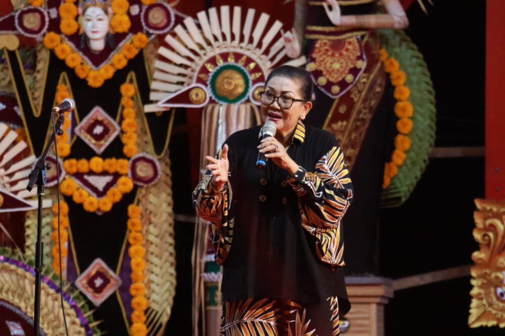 ketua-dekranasda-bali-mengajak-pelaku-umkm-terus-berinovasi-tanpa-meninggalkan-ciri-khas-warisan-nenek-moyang