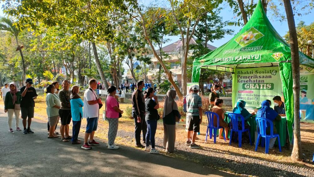smsi-bali-dan-rsu-bhakti-rahayu-gelar-bakti-sosial-dan-cek-kesehatan-gratis
