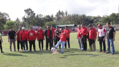 wayan-koster-kick-off-liga-kampung-u-17-pdi-perjuangan