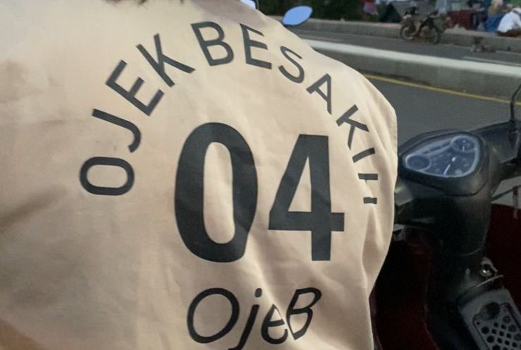 badan-pengelola-besakih-tertibkan-tukang-ojek