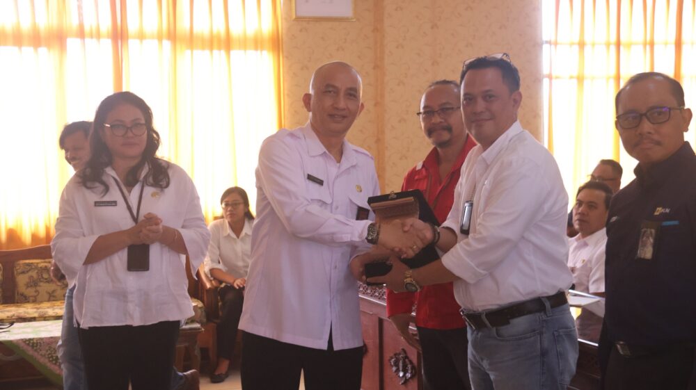 kepala-dinas-ketenagakerjaan-dan-esdm-provinsi-bali-buka-diseminasi-norma-k3-dalam-rangka-peringatan-bulan-k3-tahun-2024