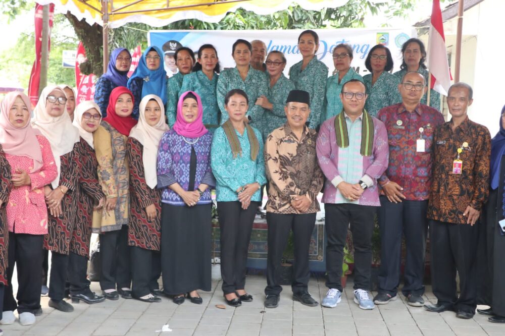 pkk-karangasem-tingkatkan-program-pengembangan-dan-ekonomi-kreatif-ke-lombok-barat