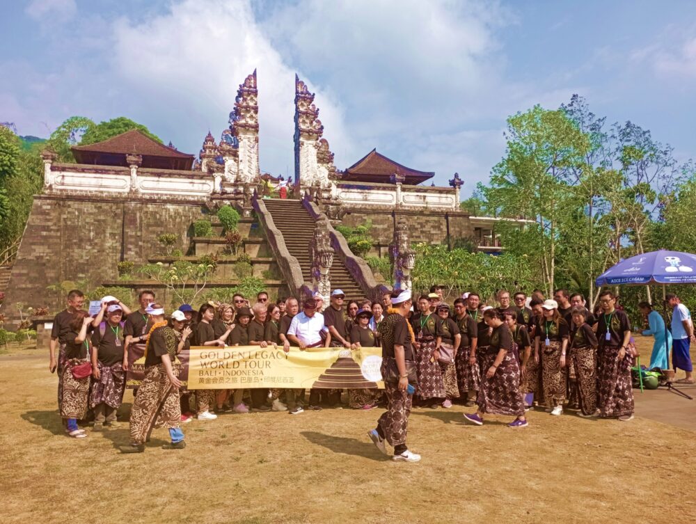 sepanjang-tahun-2023-sebanyak-12-juta-turis-kunjungi-karangasem