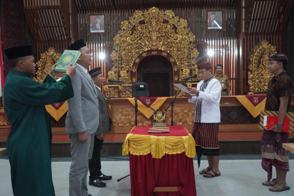 bupati-gede-dana-melantik-pengurus-lptq-dan-baznas-karangasem