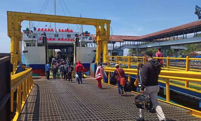 mudik-lebaran-pelabuhan-padangbai-siapkan-24-kapal
