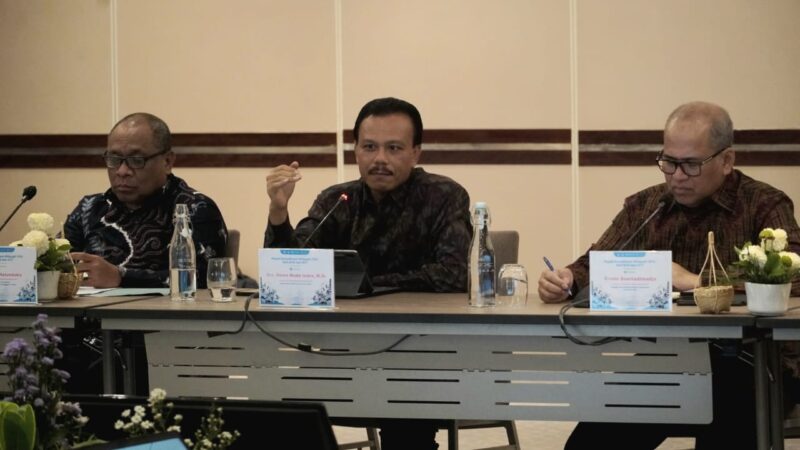 jaga-ketersediaan-pangan-sekda-dewa-indra-minta-kabupaten-kota-miliki-perumda-pangan