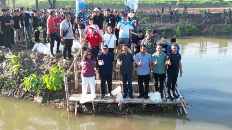 komitmen-kendalikan-inflasi-lahan-hutan-kota-banyuasri-ditanami-12-000-bibit-cabai