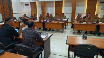 pemkab-klungkung-tawarkan-kebijakan-fiskal-atasi-keluhan-pedagang-pasar