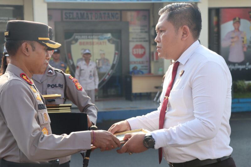 sukses-ungkap-kasus-narkoba-personel-satresnarkoba-polres-karangasem-raih-penghargaan