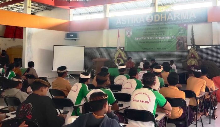 phdi-karangasem-goes-to-school-cegah-kasus-bunuh-diri-di-kalangan-pelajar
