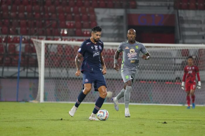 arema-fc-wajib-tumbangkan-psm-makasar