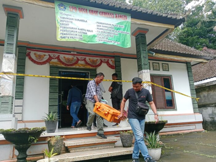 dua-komputer-milik-lpd-geriana-kangin-disikat-maling