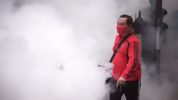 kasus-dbd-meningkat-gede-dana-turun-lakukan-fogging