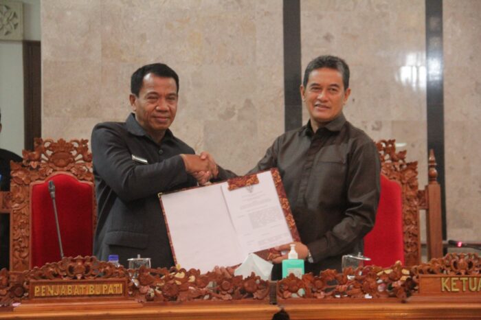 pj-lihadnyana-berikan-apresiasi-atas-rekomendasi-dprd-terhadap-lkpj-tahun-2023