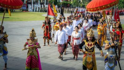 bertema-bangli-ne-bro-hut-kota-bangli-ke-820-dimeriahkan-parada-agung