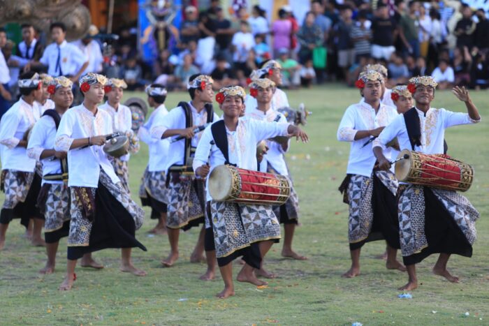 klungkung-education-exhibition-2024-dibuka-bertemakan-bergerak-bersama-lanjutkan-merdeka-belajar
