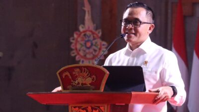 kunjungi-buleleng-menteri-azwar-anas-minta-kinerja-asn-berdampak