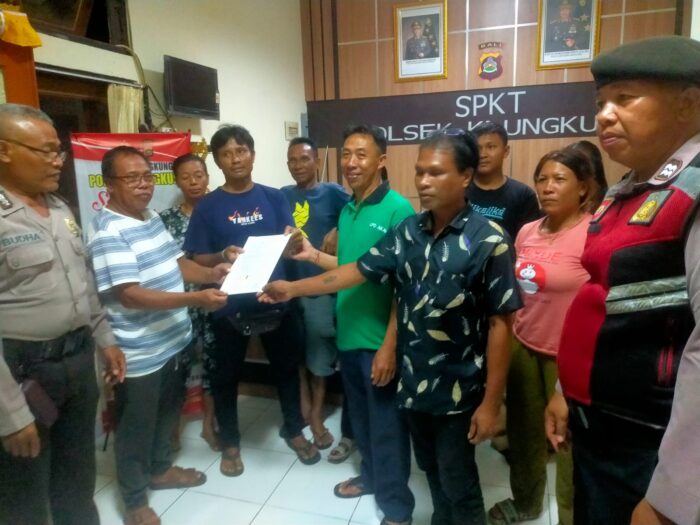 polsek-klungkung-damaikan-perselisihan-antar-keluarga