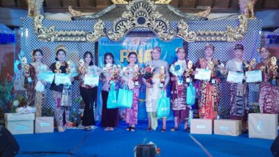 sepuluh-finalis-bintang-pop-bali-unjuk-kebolehan-di-wantilan-laksana-budaya-rri-singaraja