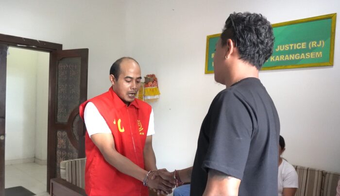tukang-batu-curi-hp-perkaranya-diselesaikan-melalui-rj