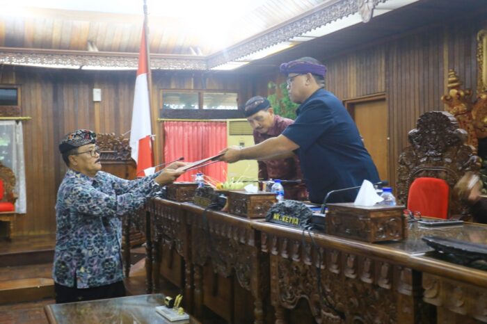 dewan-soroti-banyak-akomodasi-pariwisata-dan-restauran-di-klungkung-belum-kantongi-ijin
