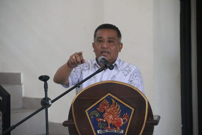 tingkatkan-literasi-dan-partisipasi-masyarakat-menyongsong-pilkada-2024-kesbangpol-buleleng-gelar-seminar-pendidikan-politik