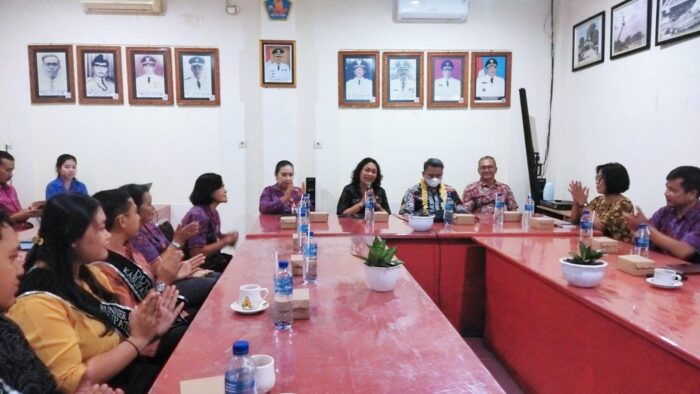 tujuh-perpustakaan-di-buleleng-mendapat-akreditasi-a-dari-tim-asesor-perpurnas-ri