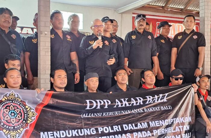 dukung-polri-akar-bali-deklarasikan-pilkada-damai