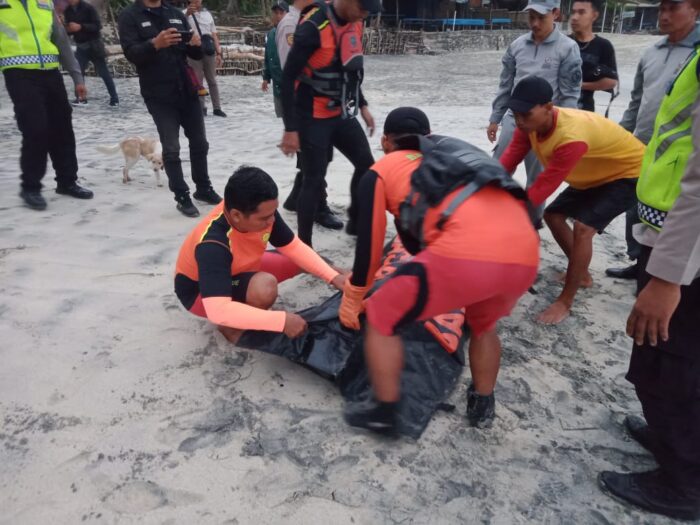 sebelum-terhempas-ombak-bias-tugel-karyawan-depo-manggis-sudah-diingatkan-temannya