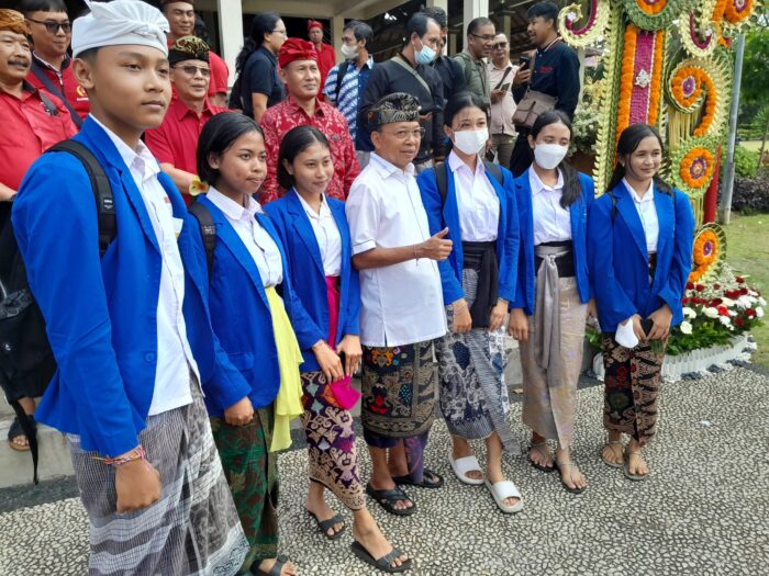 koster-menggebrak-klungkung-sosialisasikan-haluan-pembangunan-100-tahun-bali-era-baru
